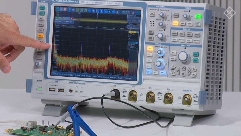 로데슈바르즈 RTM3K-104 10.1인치 터치